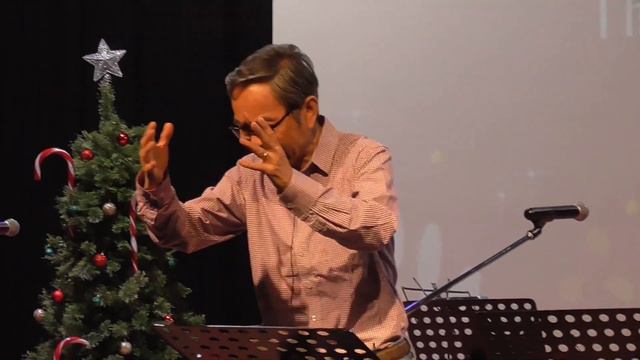UKULELE FOR CHRIST GRADUATION CONCERT PART 3 смотреть онлайн