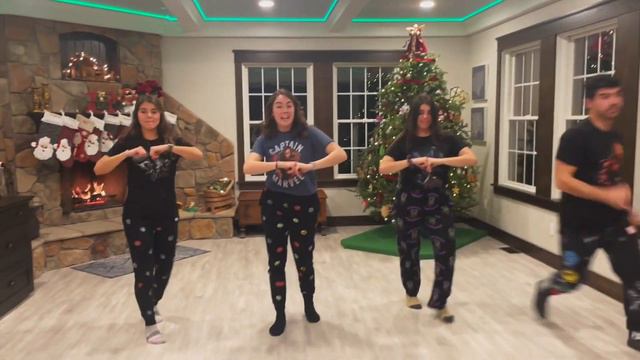 Richard Family Christmas Dance 2022 смотреть онлайн