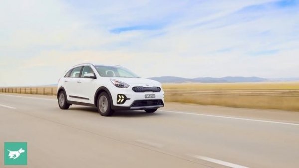 Kia Niro 2021 review | EV, PHEV and hybrid SUVs tested | Chasing Cars