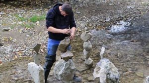 Балансировка камней. Кисловодск. Река Ольховка. Виталий Сапожников