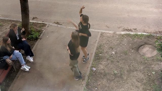 подъездный Тик