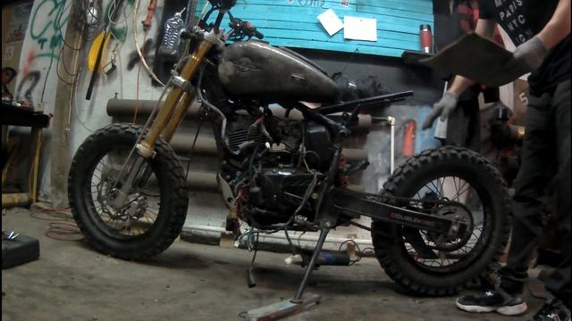 Постройка скремблера / переварка рамы смотреть онлайн