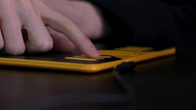 Обзор графического планшета HS 610 SE смотреть онлайн