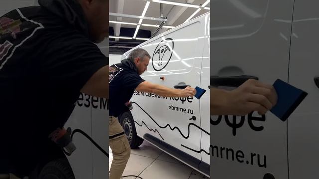 А вы знали что мы оклеиваем и коммерческий транспорт?? Почему все так креативно не клеят Ларгусы?? смотреть онлайн