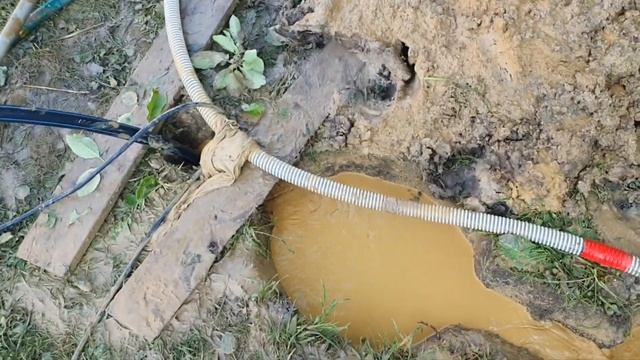 малодебетная скважина на мелком пылеватом песке. Калужская обл. Ферзиковский р-н , д.Шахово смотреть онлайн