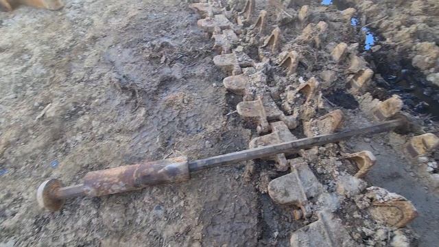 Демонтаж обоймы оси балансира вездехода МТЛБ смотреть онлайн