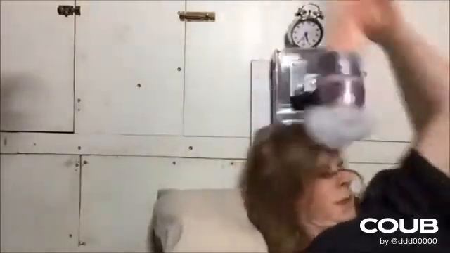 рука будильник смотреть онлайн