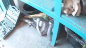 Снимаем задние амортизаторы и пружины на Ford Fusion