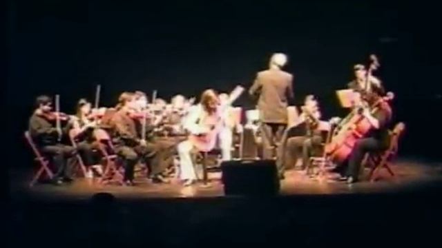 Daiana Ferreira Da Costa - 1° Mov. del Concierto en Re M de Vivaldi para guitarra y orquesta смотреть онлайн