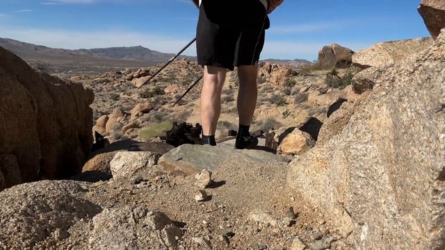 Hiking in Joshua Tree National Park - The Mastodon Trail смотреть онлайн