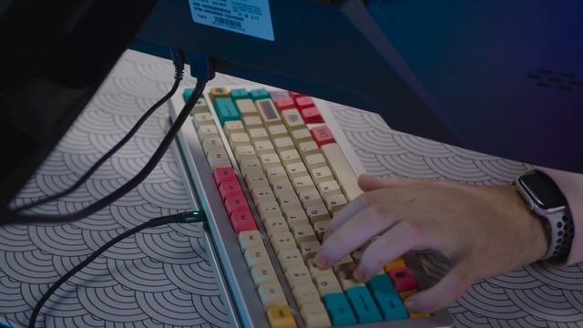 ⌨️ РЕТРО СТИЛЬ + ШИКАРНОЕ КАЧЕСТВО = Trio-75! КАСТОМНАЯ МЕХАНИЧЕСКАЯ КЛАВИАТУРА