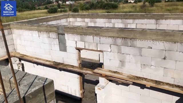 Как построить дом из газобетона за 3 минуты - ускоренная съемка строительства загородного дома в СП смотреть онлайн