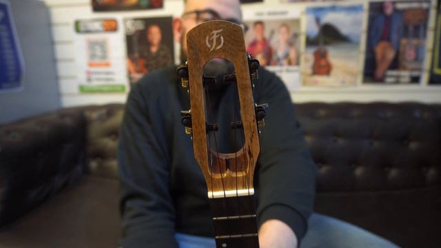 10 More Excellent Tenor Ukuleles Compared смотреть онлайн