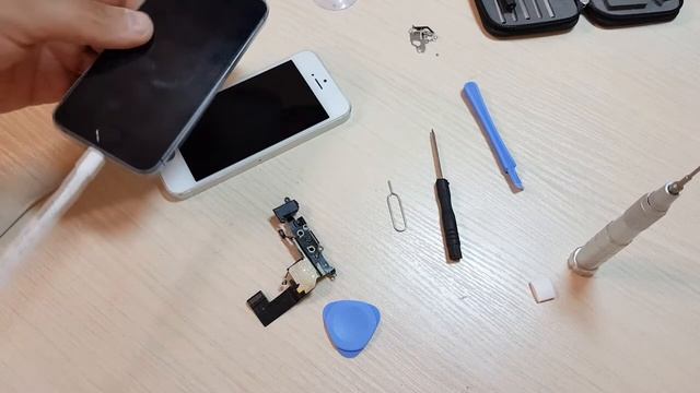 Замена разъема зарядки iPhone смотреть онлайн