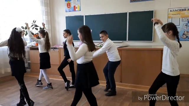 С 8 Марта , МАМА !!! смотреть онлайн