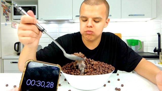 ЯРИК СЬЕЛ ВСЕ ХЛОПЬЯ Егора ЭТО 2000 КАЛОРИЙ смотреть онлайн