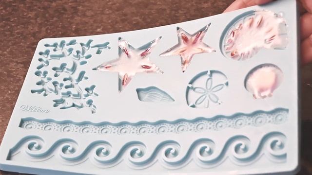 How to make the easiest Isomalt Cake Decorations! Sugar Art at its best! смотреть онлайн