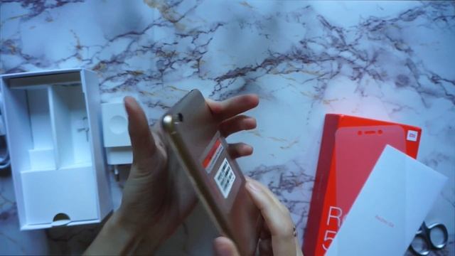 лучше IPHONE 7 ! Распаковка REDMI 5A телефон с aliexpress! Распаковка посылки! смотреть онлайн