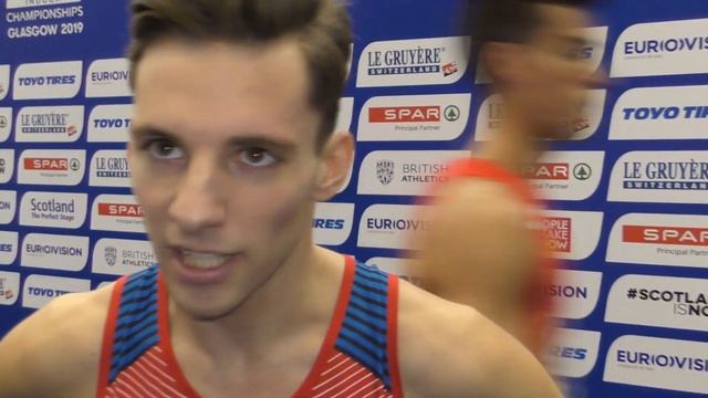 Jan Friš po rozběhu na 1500 m na HME v Glasgow смотреть онлайн