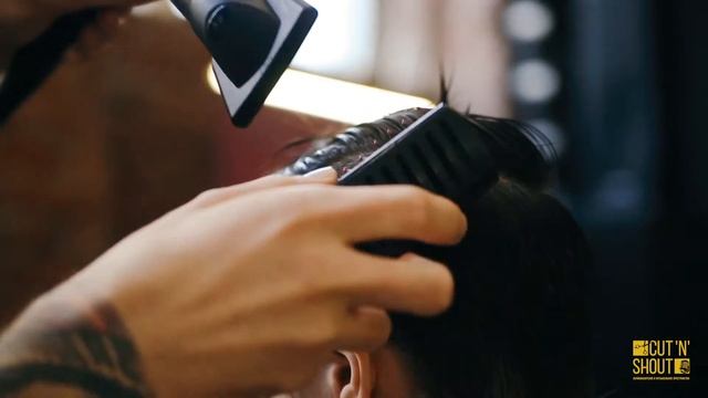 Парикмахерская CUT'N SHOUT смотреть онлайн