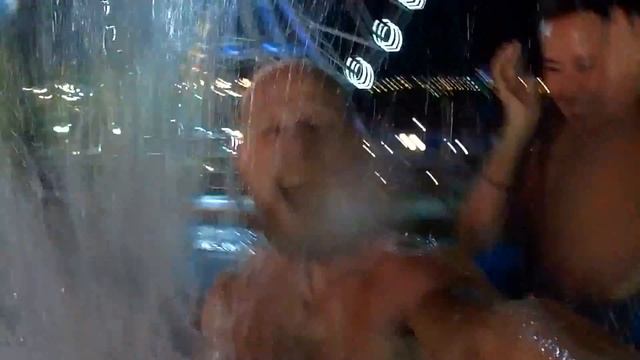 Мокрые дни в Казани. Аквапарк и Голубое озеро. 2018 смотреть онлайн