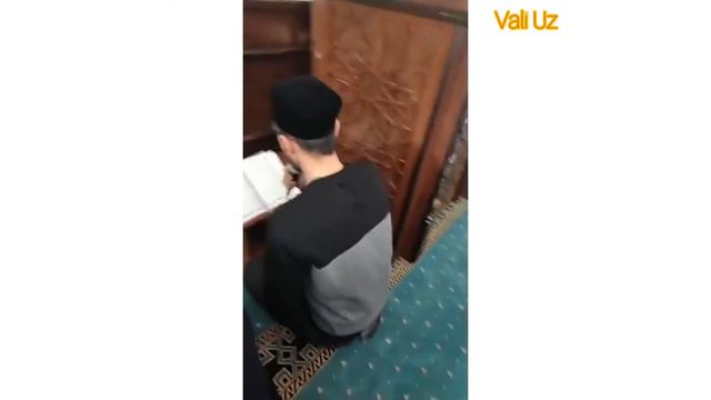 САМАРКАНД ХЎЖА Исҳоқи Вали Жоме Масжидида Зоирхонқори Жуда Хам Чиройли Курон Т Жума Намоз19.02.2022 смотреть онлайн