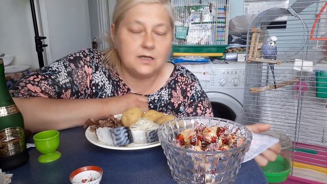 MUKBANG. МУКБАНГ. БОГАТЫЙ ОБЕД БЕДНЯКА. ИНФОРМ ЗАПОРОЖЬЕ. смотреть онлайн