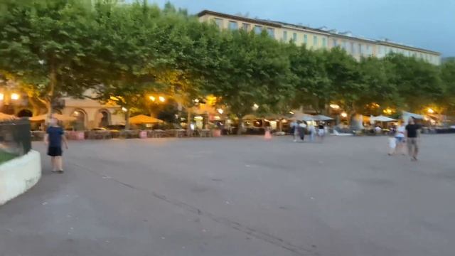 Бастия город на Корсике/чем кормят на пароме/возвращаемся в Италию