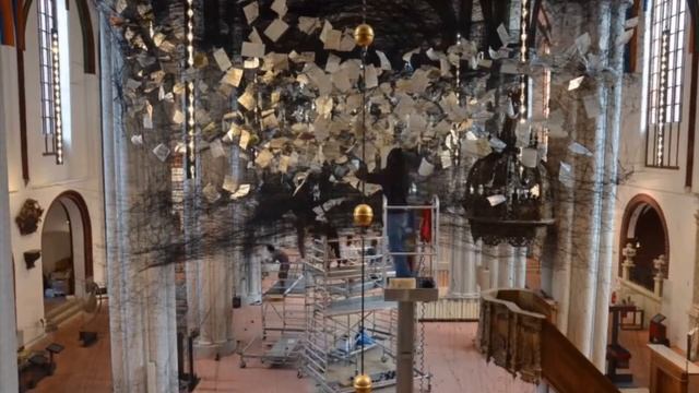 LOST WORDS - Chiharu Shiota | Making of im Zeitraffer | Museum #Nikolaikirche смотреть онлайн