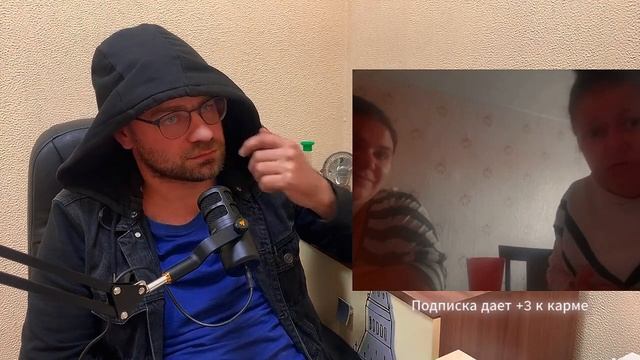 Роберт флиртует с двумя наикрайшими уриночками.Москвич бонусом смотреть онлайн