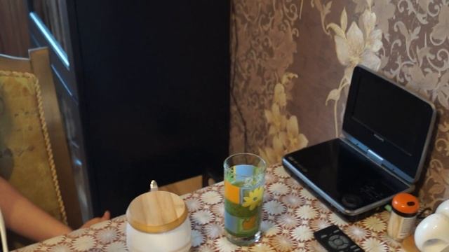 Вода с вкусом огурца, лимона и лайма смотреть онлайн