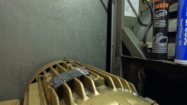 How to Grease your Electric Motor & Bearings. Using Mobil Polyrex & Timken NLGI GC-LB - HVAC Chille смотреть онлайн