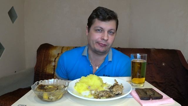 МУКБАНГ Пюре с ИНДЕЙКОЙ и грибами ??. ИПОТЕКА - долговая ЯМА или ВЫНУЖДЕННОСТЬ? ?♂️ смотреть онлайн
