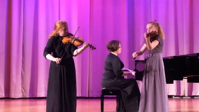 Дуэт И.Миленькая и С.Миленькая А. Глазунов "Антракт" из балета "Раймонда" смотреть онлайн