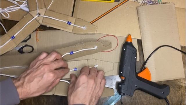 Как сделать щупальца Доктора Октавиуса(Доктора Осьминога)/ Часть 2. смотреть онлайн