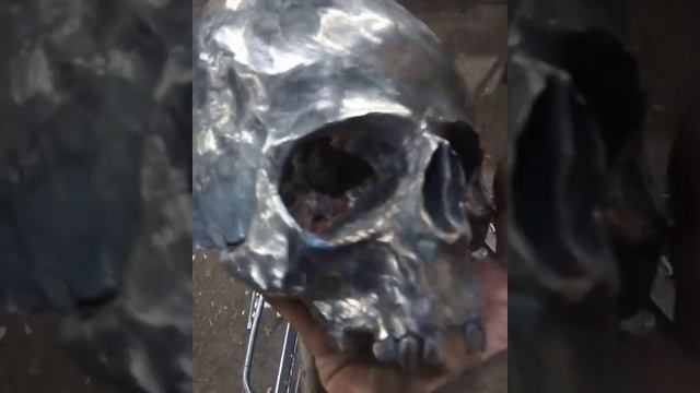 Череп из железа, своими руками #ручнаяработа #кованаяскульптура #ковкаказань #череп смотреть онлайн