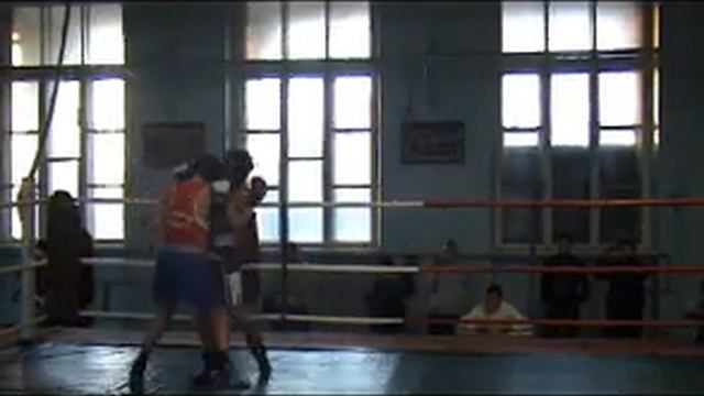 Ольховский Сергей + Новрузов Артур 10.11.07 г . Первенство г Мариуполя по боксу смотреть онлайн