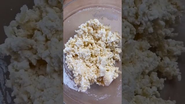 #СЫРНЫЕ #шарики #вкуснее #СЫРНИКОВ #рецепт #5минут #закуска #ПП #блюдо #shorts #Healbe #перекус #сы смотреть онлайн