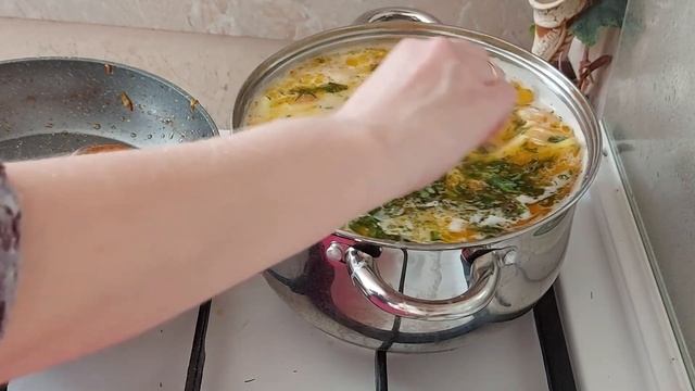 Оригинальный обед / Сливовочный Суп с Кревтками / Жаркое по домашнему смотреть онлайн