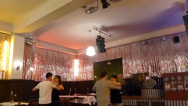 Батчата - 1. Claerchens Ballhaus. Берлин. смотреть онлайн