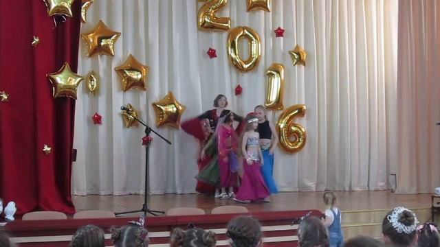 Восточный танец."Prima-dance". Хореограф В.Кейзерова смотреть онлайн