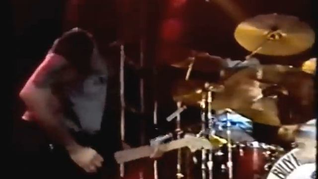 Rose Tattoo = The Butcher And Fast Eddie - (Live 82) смотреть онлайн