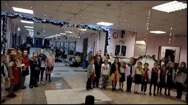 Зоренька - Рождественская колядка смотреть онлайн