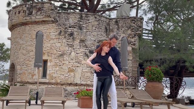 Bachata Delphine ZINCK et Adrian NOWAK, couple danseurs de bachata sensuelle смотреть онлайн