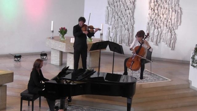 "Schindler's List" - John Williams - Arranged for Piano,Violin , Cello смотреть онлайн
