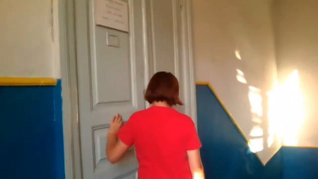 Мальчик застрял в библиотеки 2 смотреть онлайн