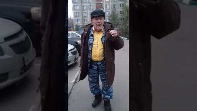 Дед Вася 84 года поёт про Чарли Чаплина смотреть онлайн