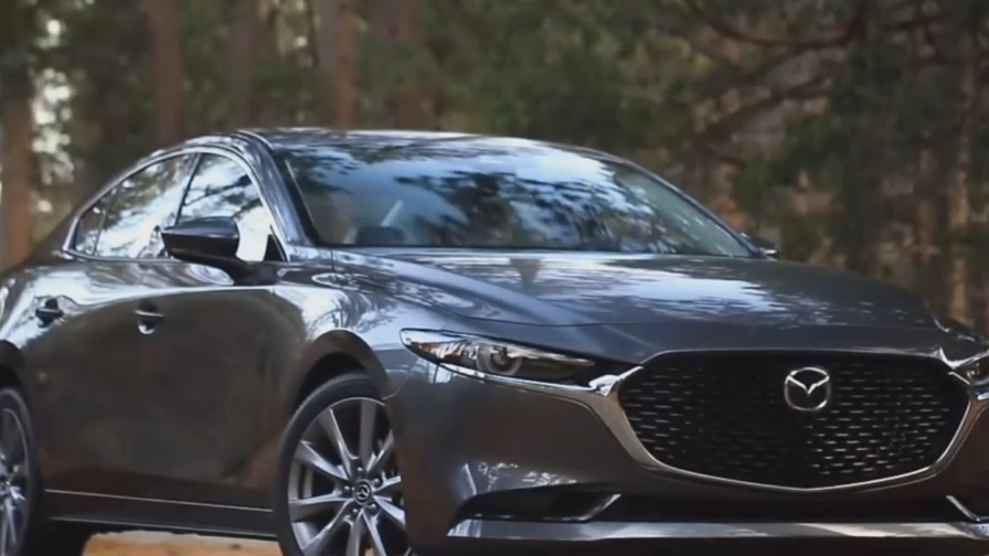 2019 MAZDA 3 SEDAN - спортивный дизайн и инновационные двигатели! !! смотреть онлайн