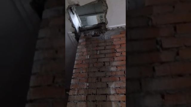алмазная резка проемов в полу под вентиляцию.толщина 40 см. смотреть онлайн