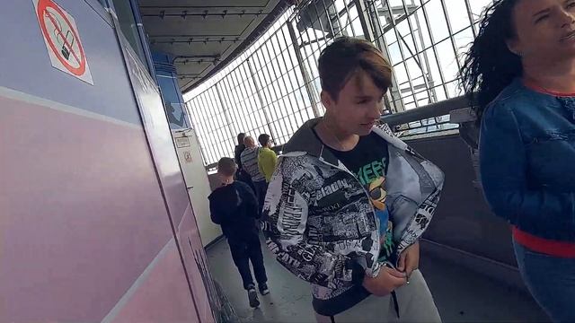 Реальная высота. Останкинская башня с ребенком. смотреть онлайн